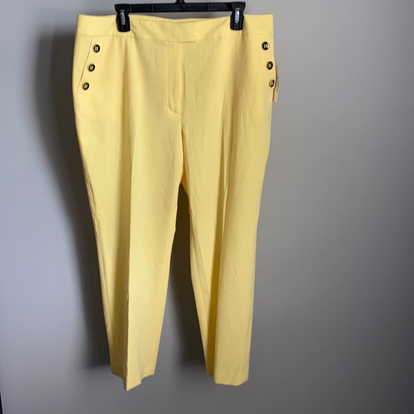 NWT! Bar lll Ladies Yellow Button Detail Trousers - Picture 1 of 8